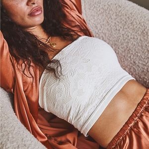 Meet in the middle tube top, new with tags, xs/s